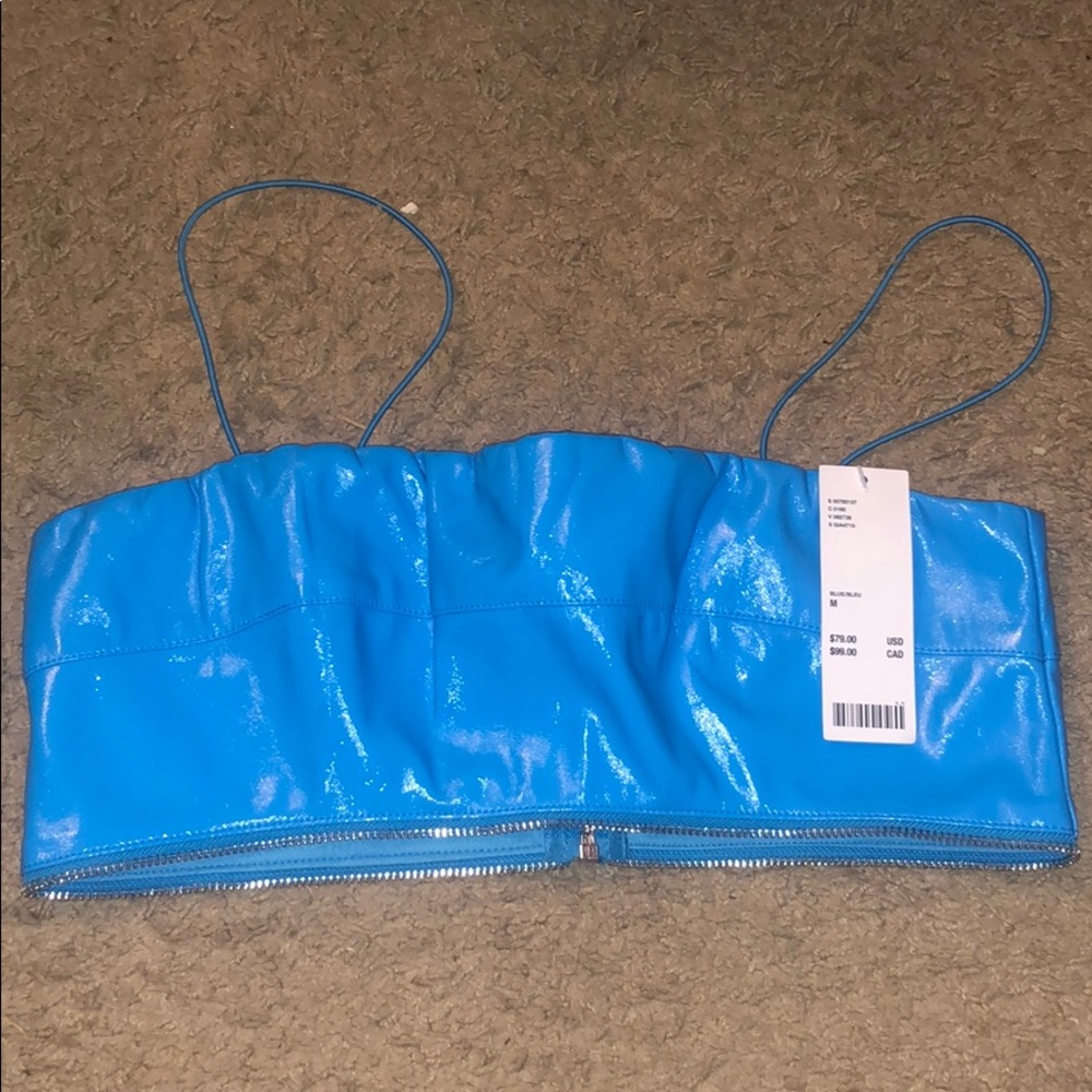 Blue Iamgia top